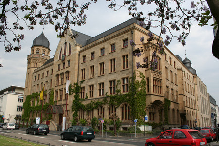 Gebäude